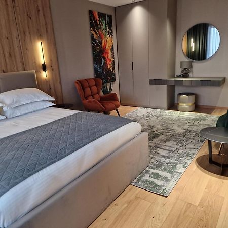 Apartamento Ama By Melis Braşov Exterior foto